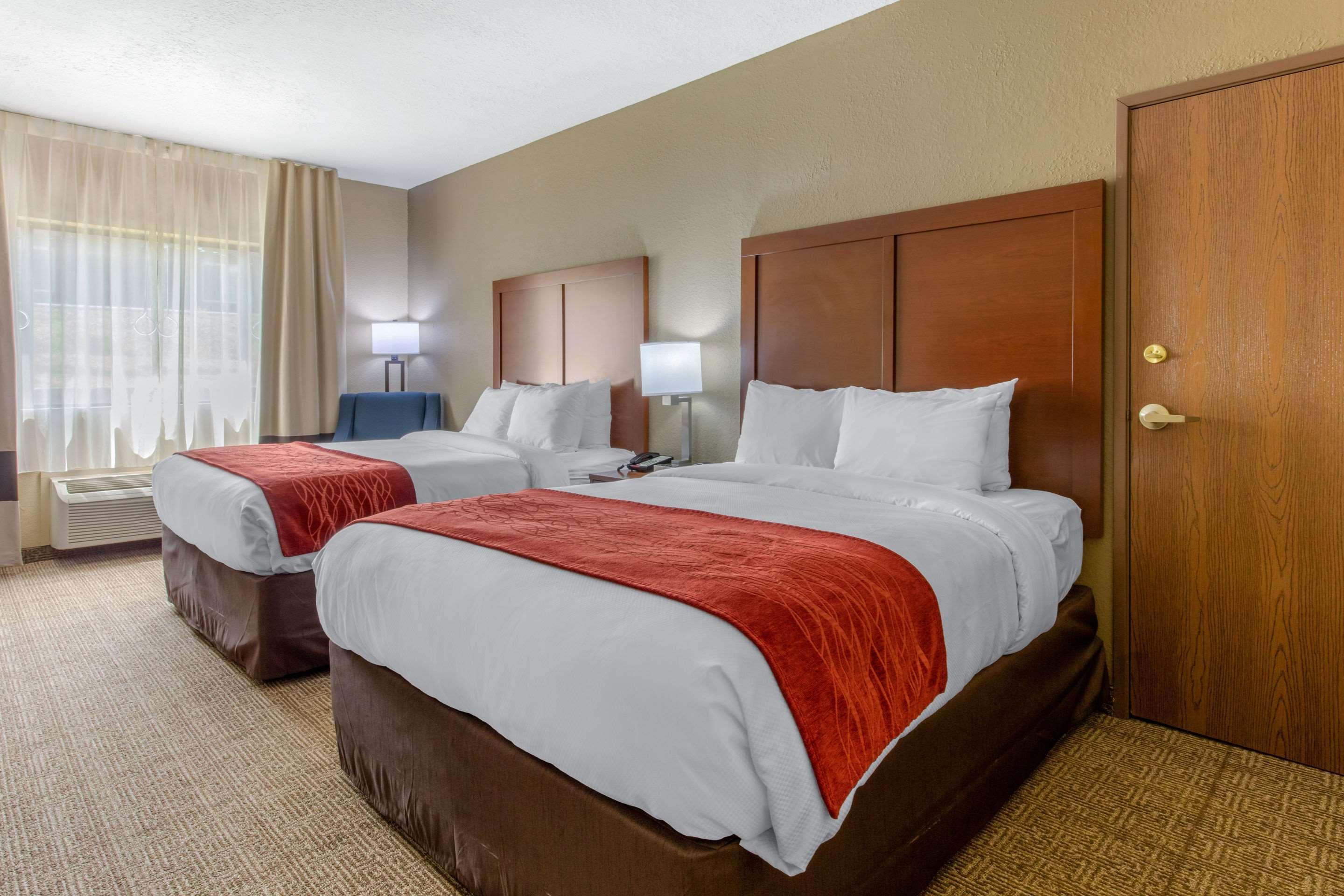 Comfort Inn & Suites McComb Esterno foto
