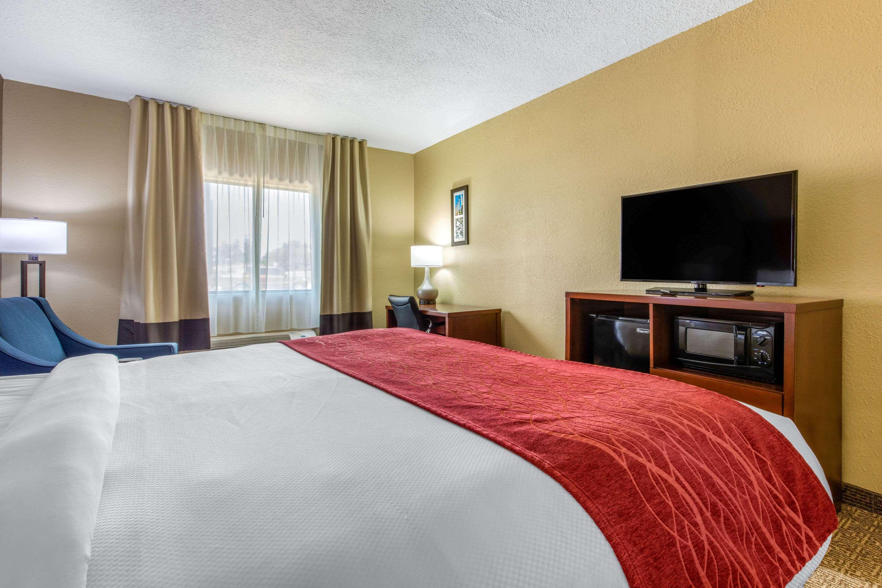 Comfort Inn & Suites McComb Esterno foto