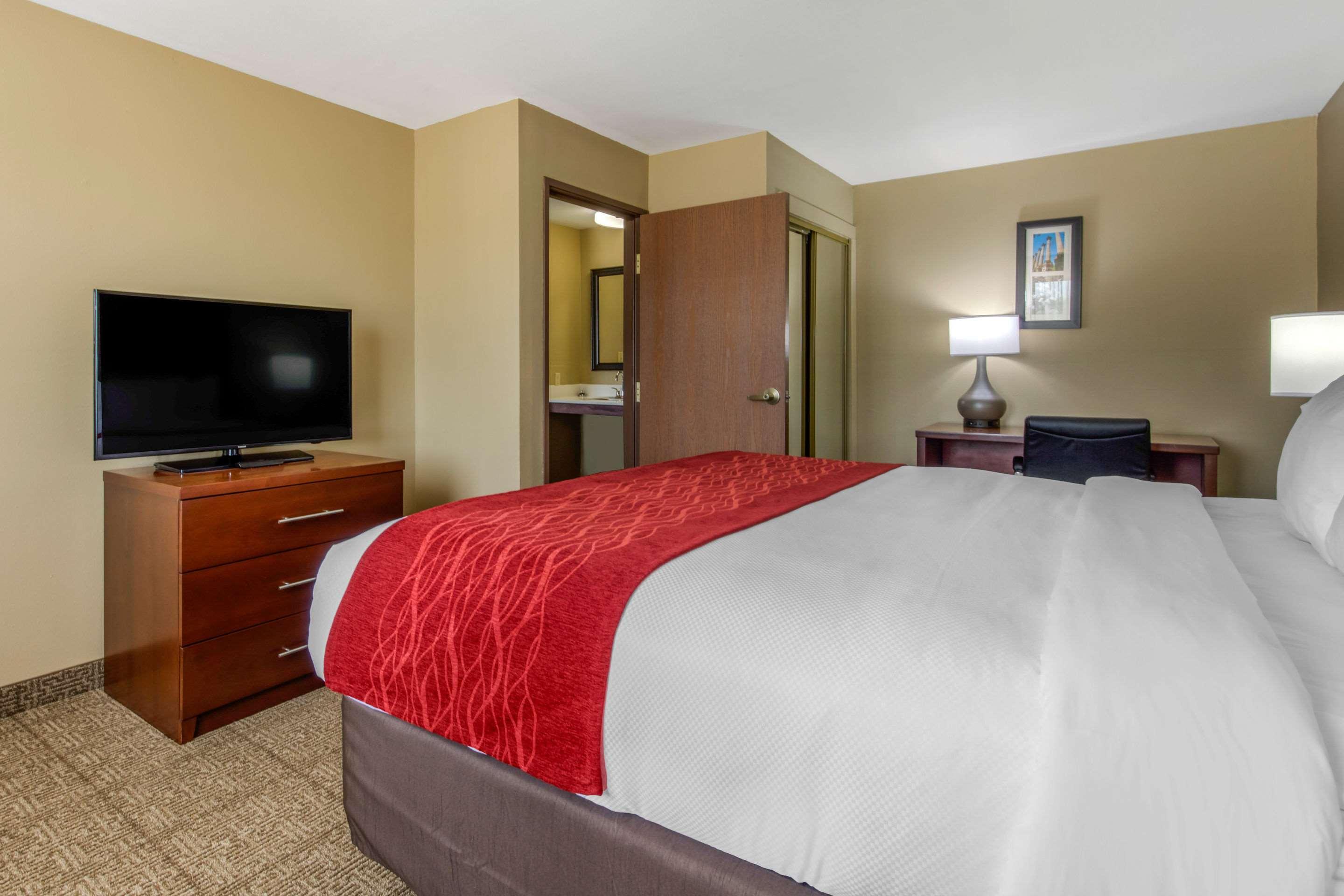 Comfort Inn & Suites McComb Esterno foto