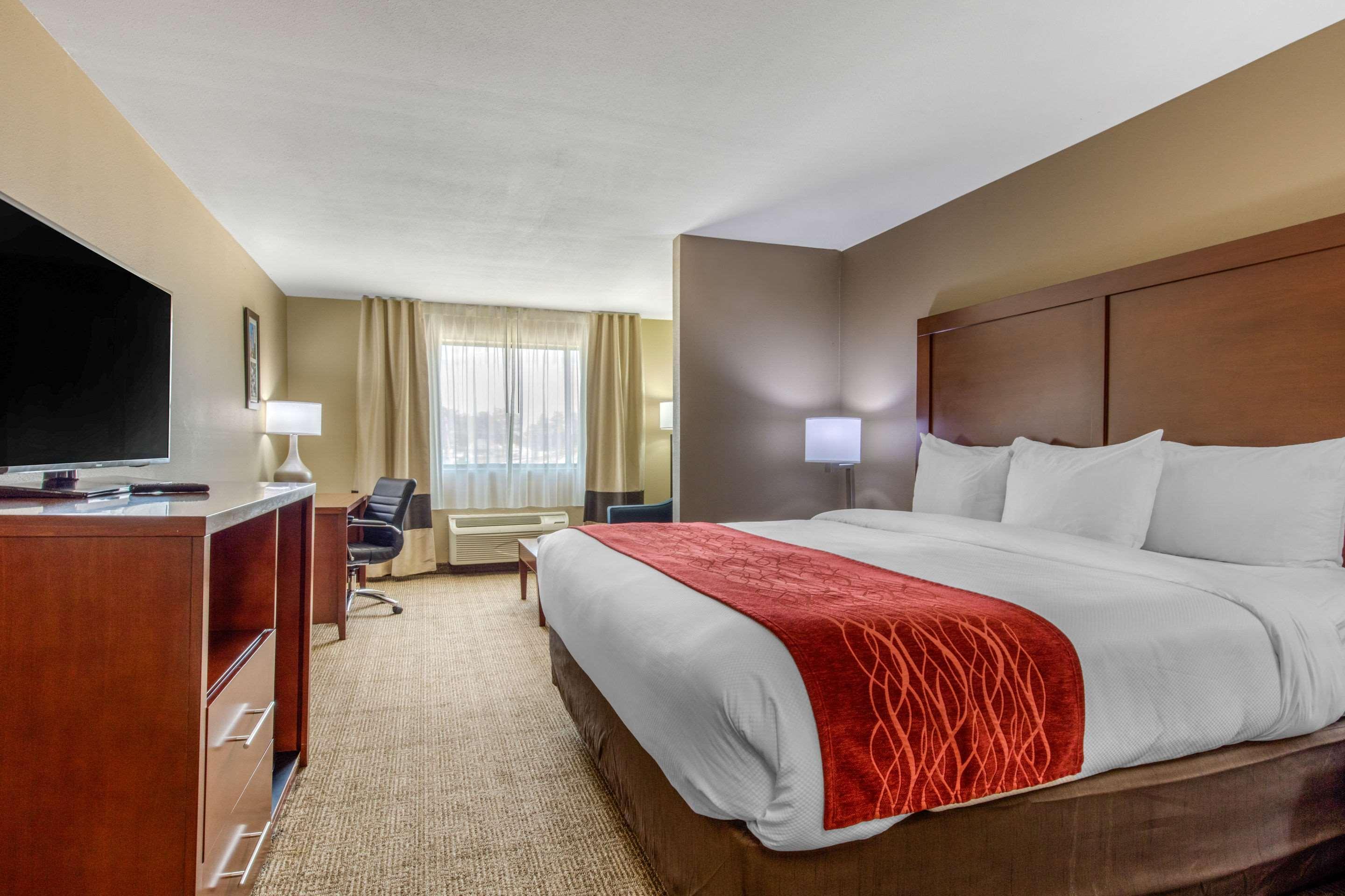 Comfort Inn & Suites McComb Esterno foto
