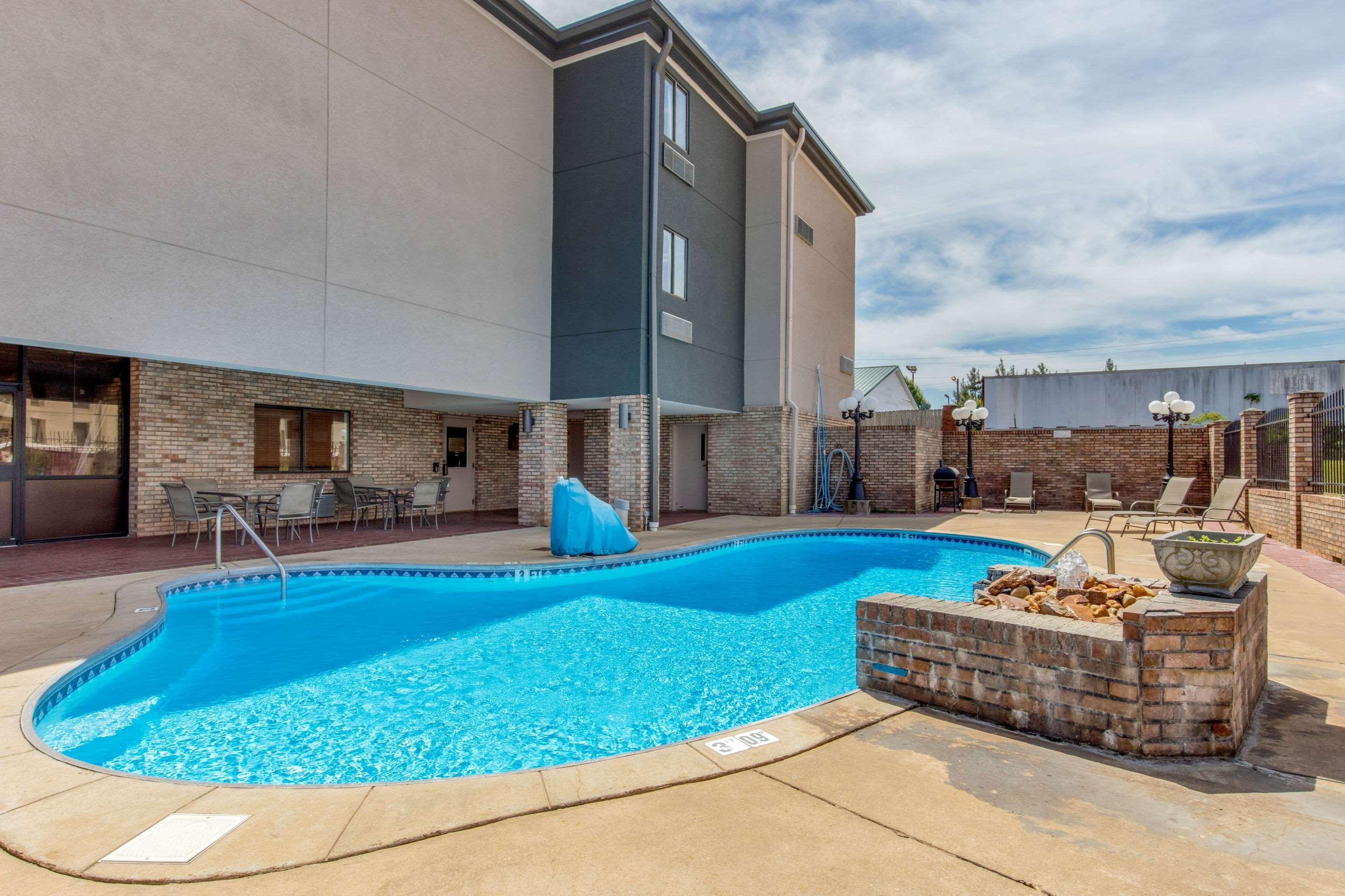 Comfort Inn & Suites McComb Esterno foto